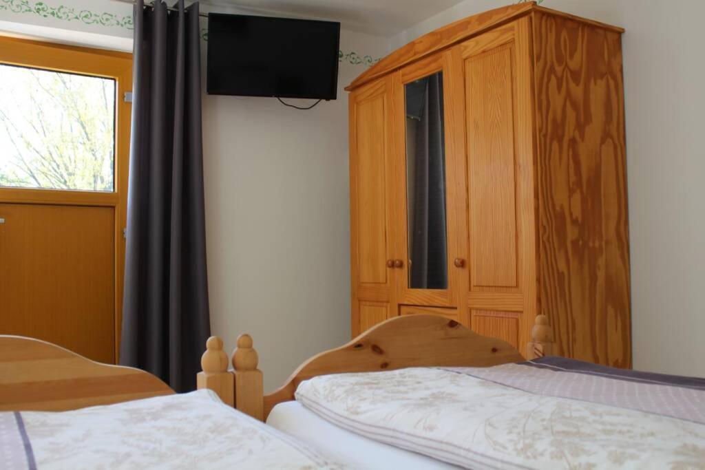 פולדה Appartment Am Traetzhof מראה חיצוני תמונה
